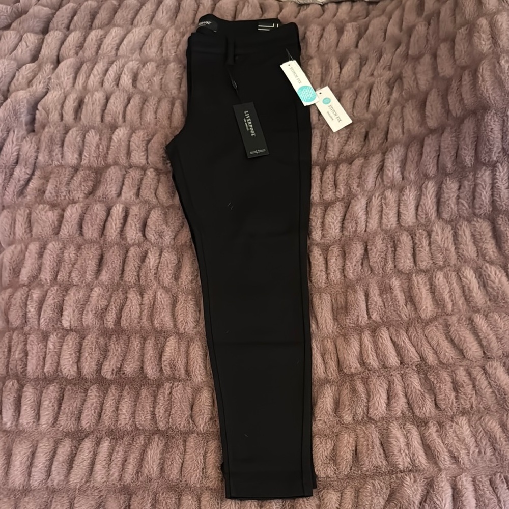 Liverpool Black Skinny-Leg Pant